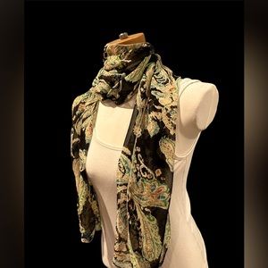 Beautiful Green and Black Sheet Paisley Scarf